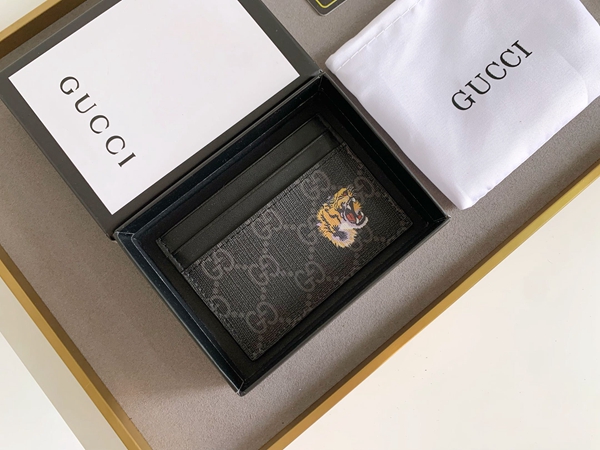 グッチ財布コピー正面デザイン